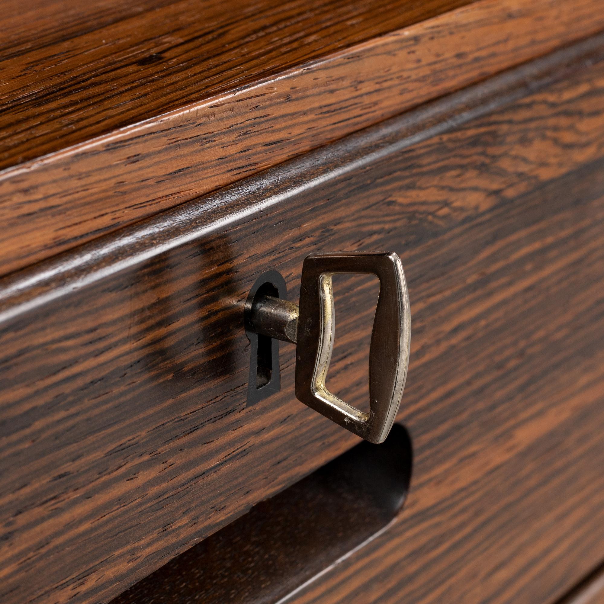 A pair of rosewood bookcases, Denmark, 1960s/70s.