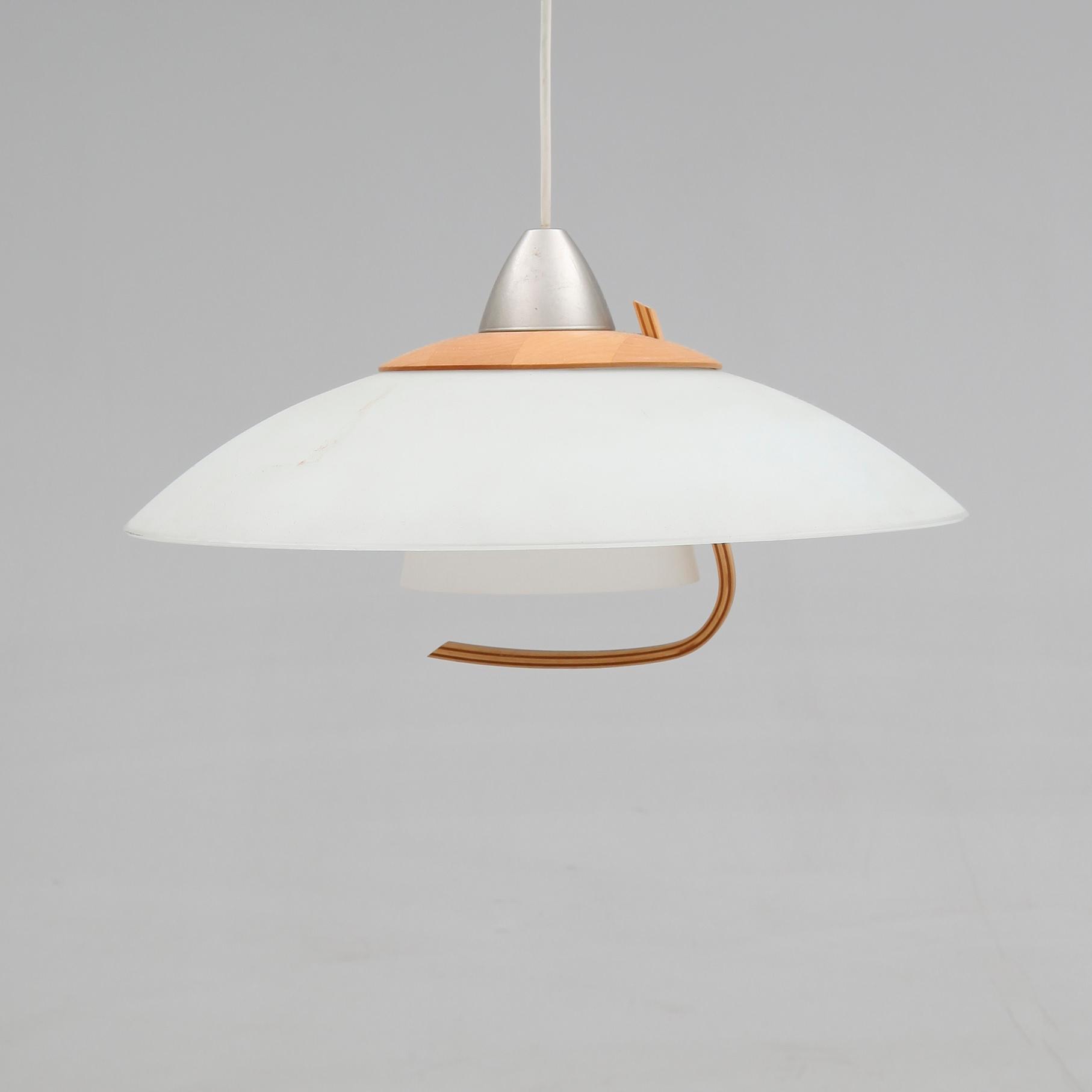 TAKLAMPA, märkt Pässler, 1970-tal. Höjd ca 25 cm.