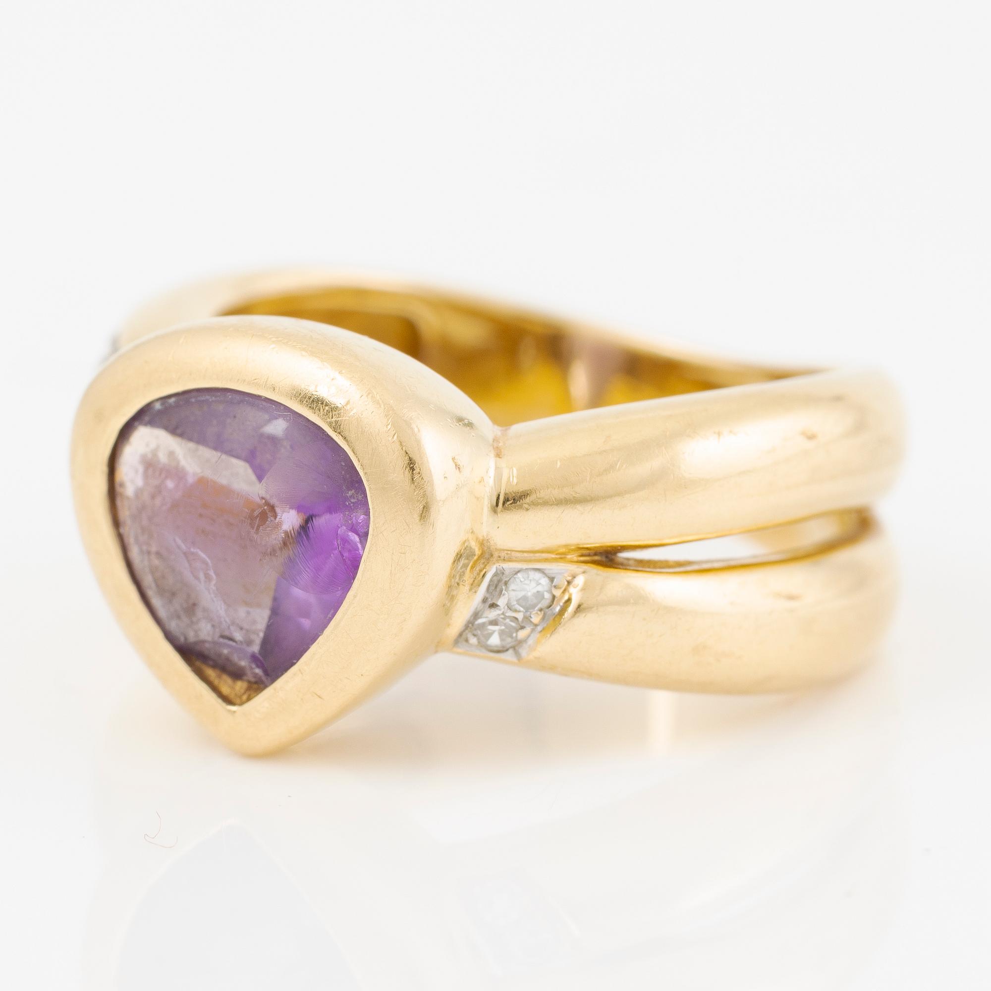 Ring och hängsmycke, 18K guld med ametister och åttkantslipade diamanter.