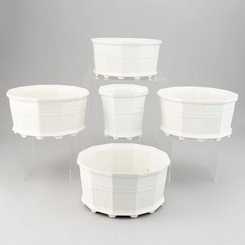 A set of five Waldemarsudde flower pots, Rörstrand, 20th Century.