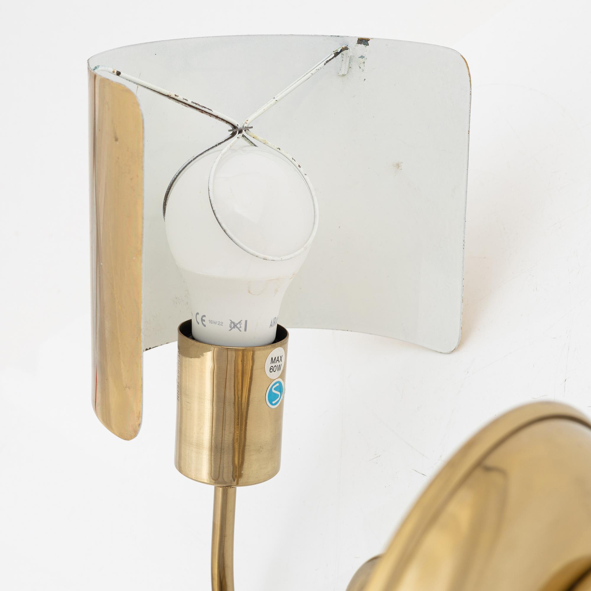 Josef Frank, a model '2365' brass wall light, Firma Svenskt Tenn.