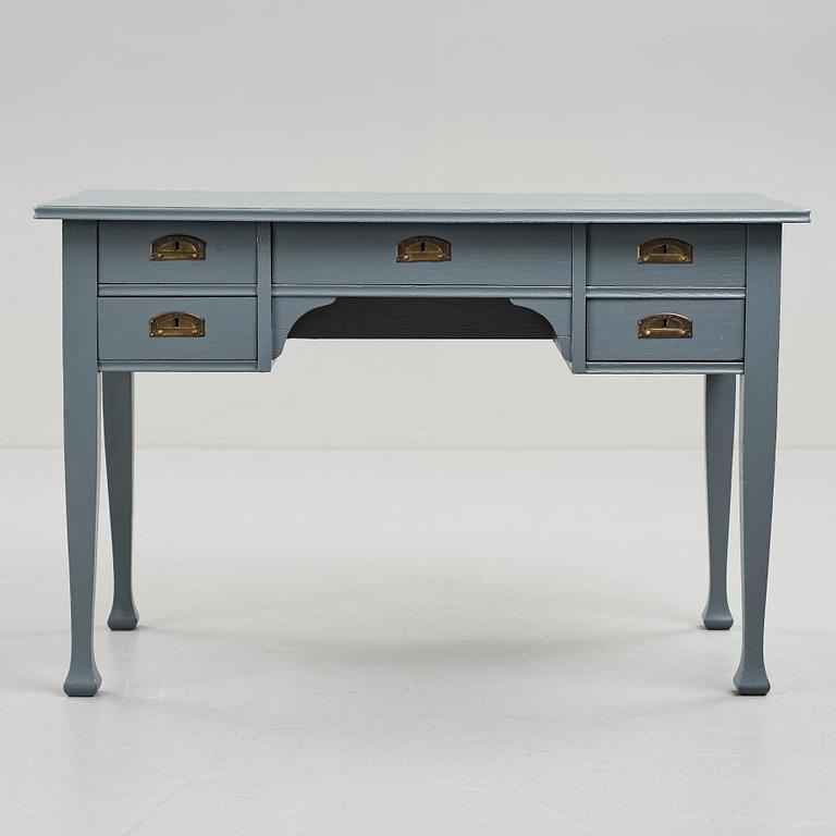 An early 20th Century desk.