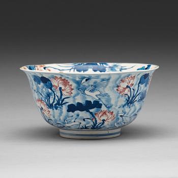 An underglaze blue and copper red bowl, Qing dynasty, Kangxi (1662-1722). With Xuandes six character mark.