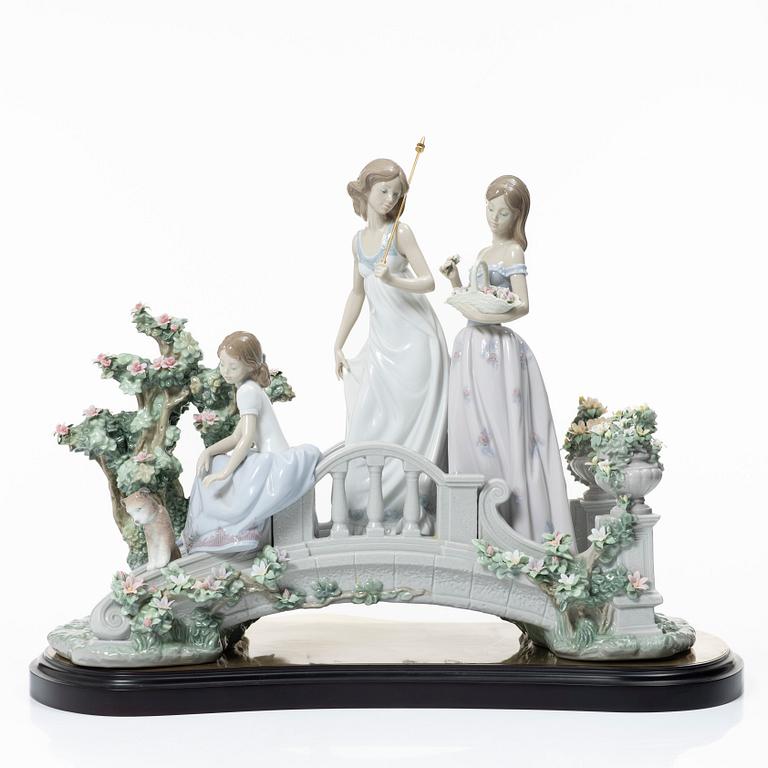 Marco Antonio Noguerón, figurine, "Bridge of Love", Lladró, Spain.