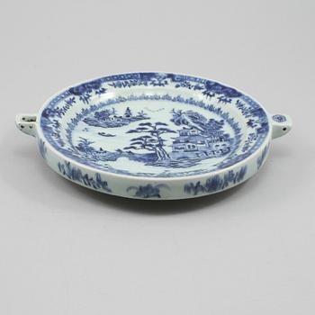VÄRMEFAT, porslin, Kina, 1800-tal.