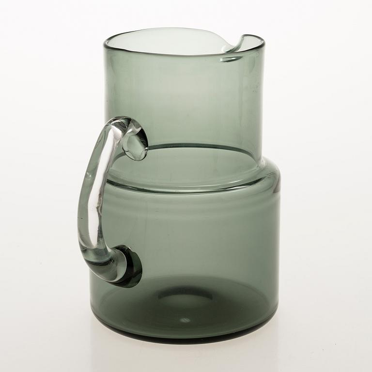 SAARA HOPEA, A 31 pieces set of glassware. Nuutajärvi.