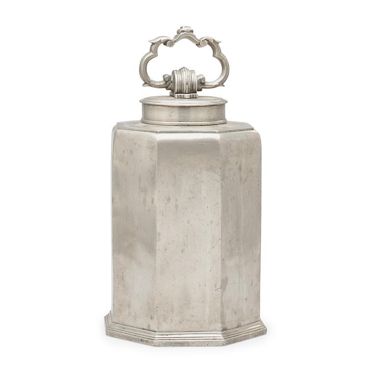 A pewter wine jar by J F Logren 1776.