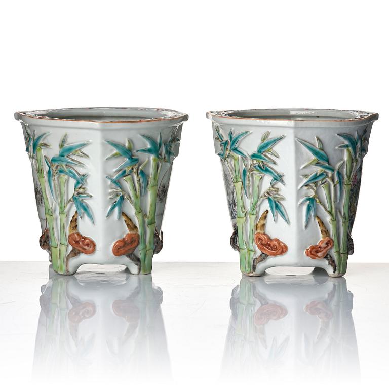 A pair of Chinese famille rose flower pots, 20th Century.