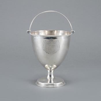 KONFEKTHINK, silver, Robert Hennel I, London, 1786. Vikt 210 gram.
