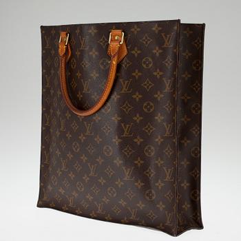 VÄSKA, "Sac Plat", Louis Vuitton.