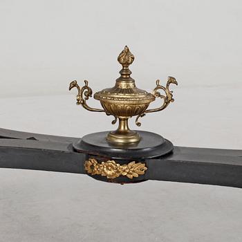 SALONGSBORD, Louis XVI-stil, 1800-talets slut.