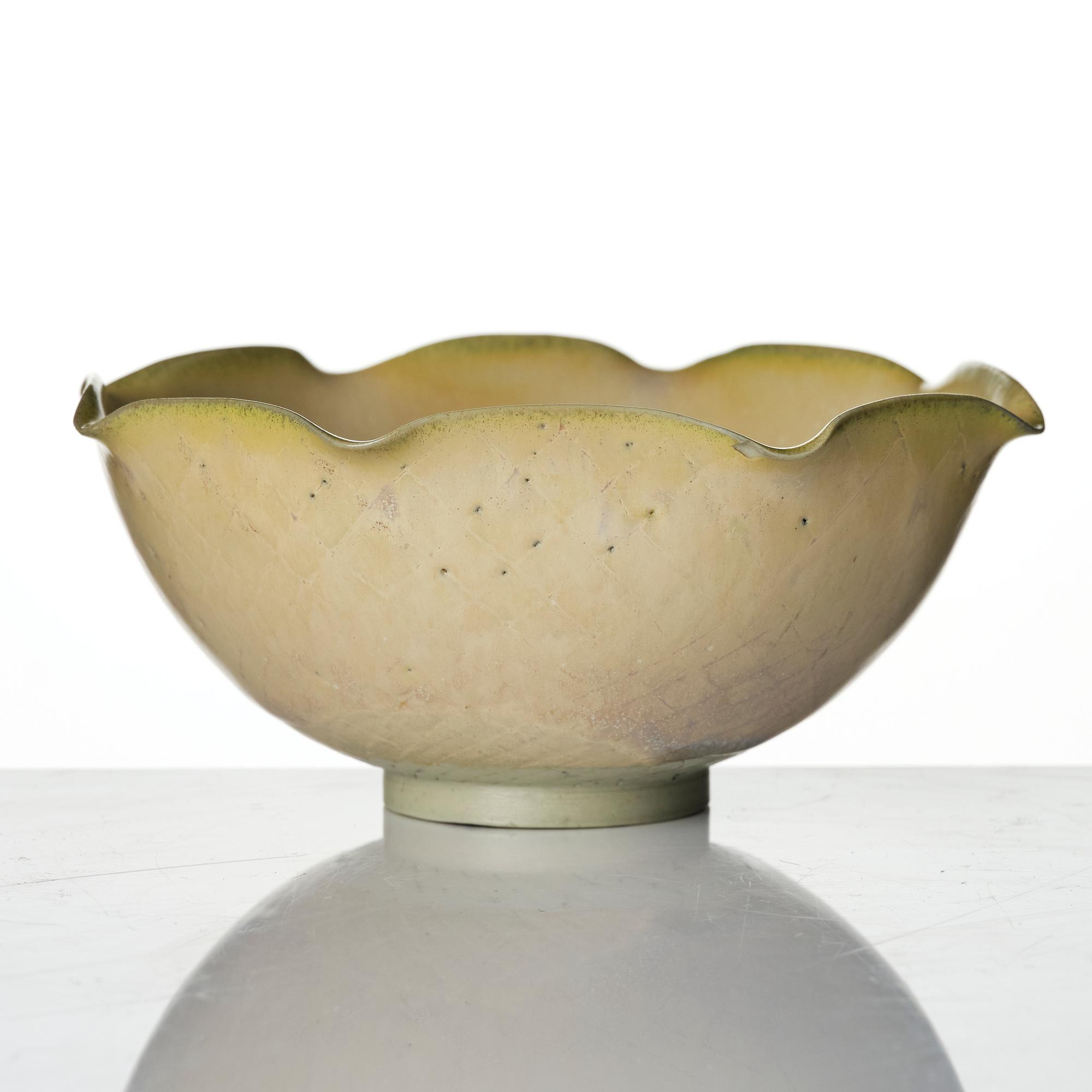 Wilhelm Kåge, two stoneware bowls, Gustavsberg Studio 1945.