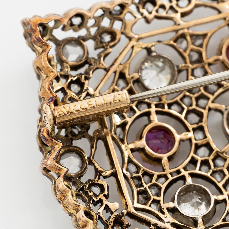 Buccellati brosch 14K guld och silver med gammal- och rosenslipade diamanter och rubiner.