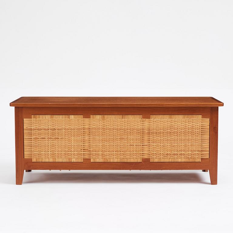 Kai Winding, a 'PH52' sideboard, Poul Hundevad, Denmark 1950-60s.