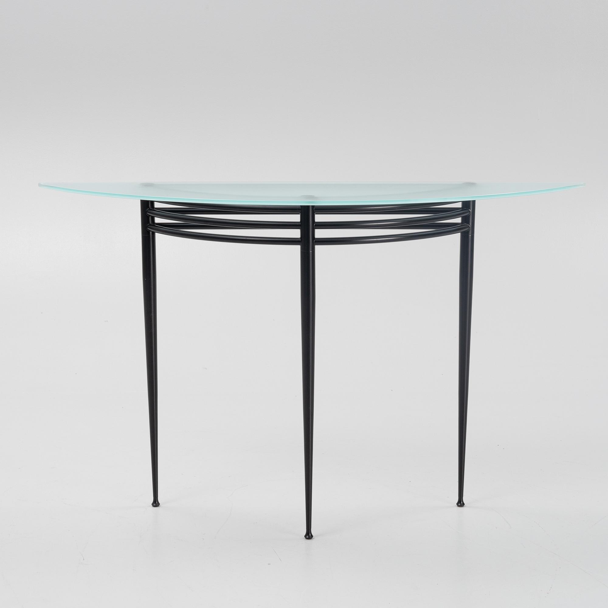 Pascal Mourgue, a glass side table, Artelano, France, later part of the 20th Century.