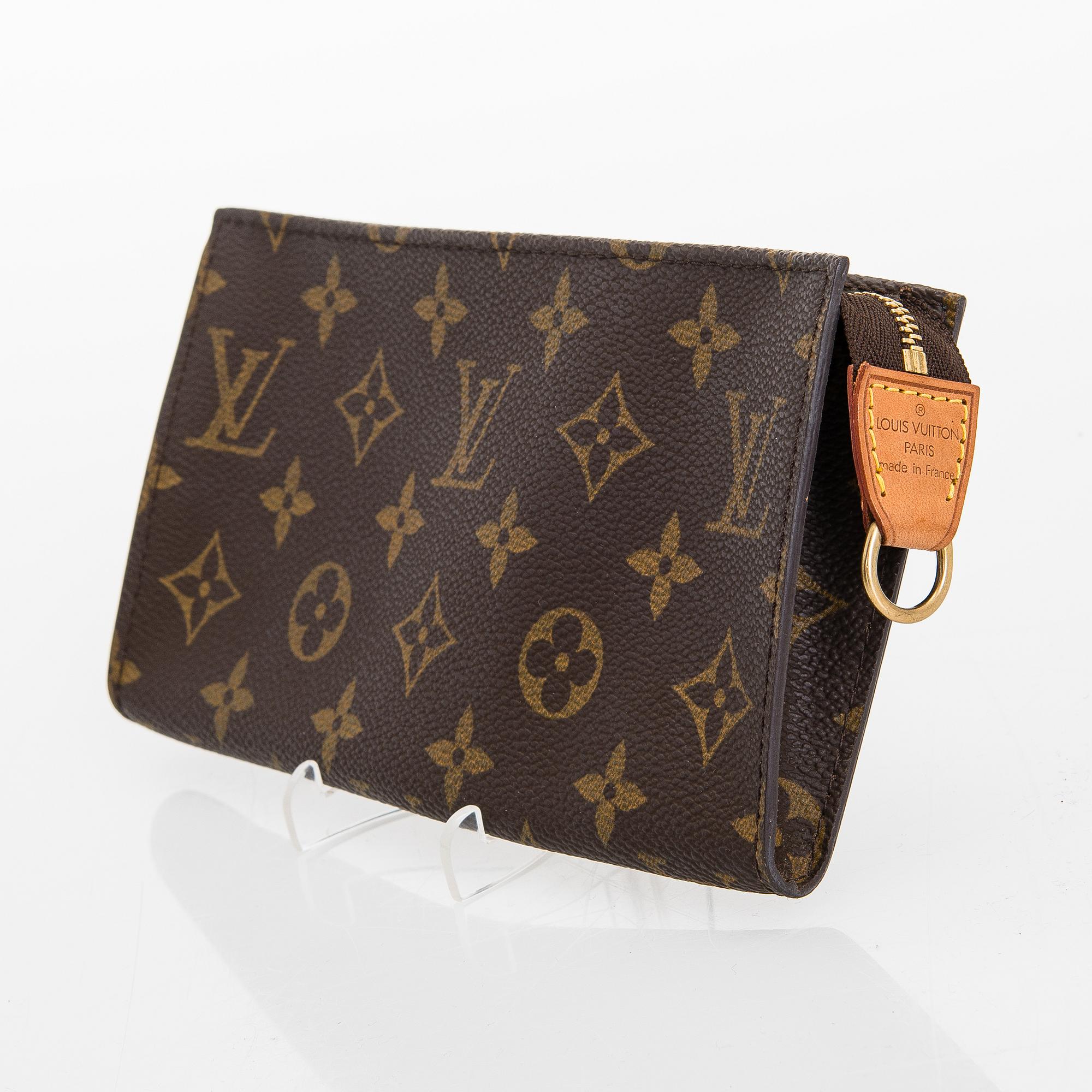 Louis Vuitton, "Bucket" ja pochette, laukku.