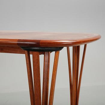 MATBORD, Haslev Möbelsnedkeri, modell nr 902, 1900-talets mitt.