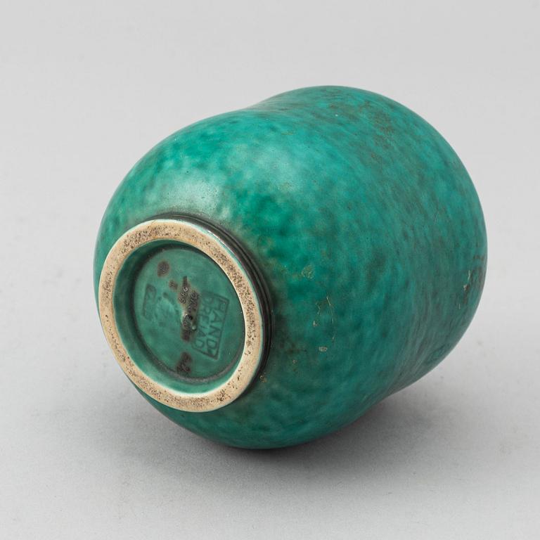 Wilhelm Kåge, a stoneware vase, "Argenta", modell 1079, Gustavsberg.