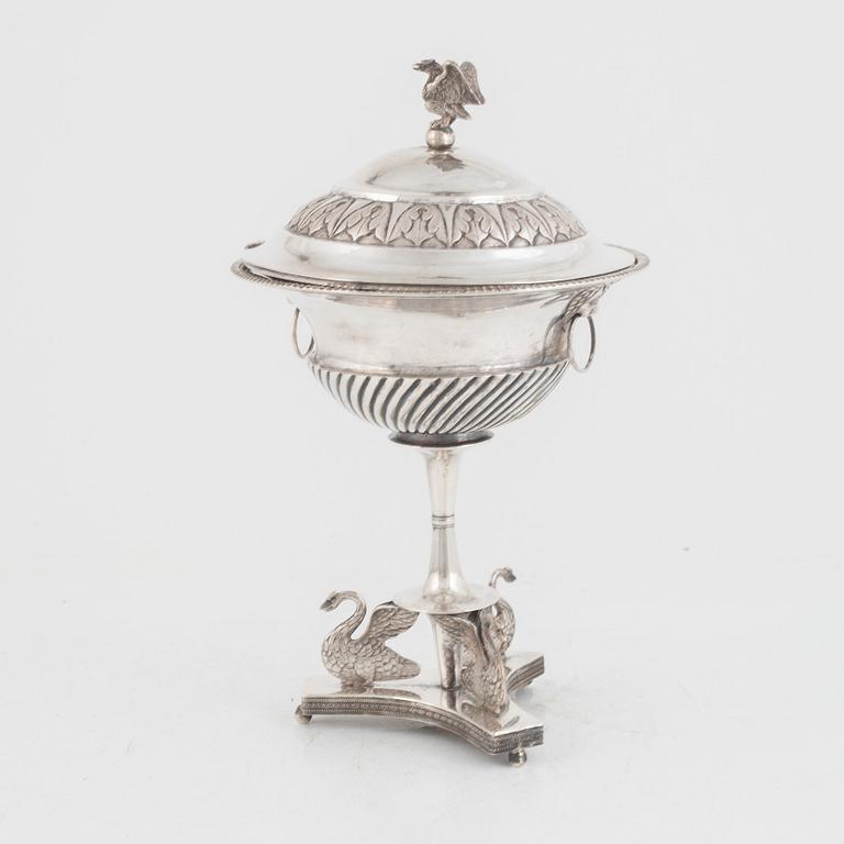 A Swedish silver Empire sugarbowl, mark of Anders Lundqvist, Stockholm 1820.