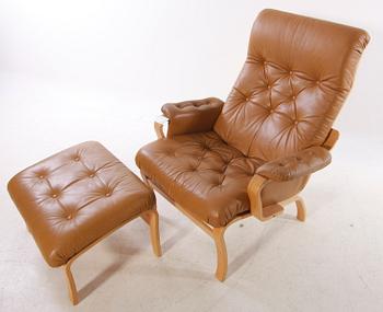 FÅTÖLJ MED FOTPALL, av Pernillatyp.