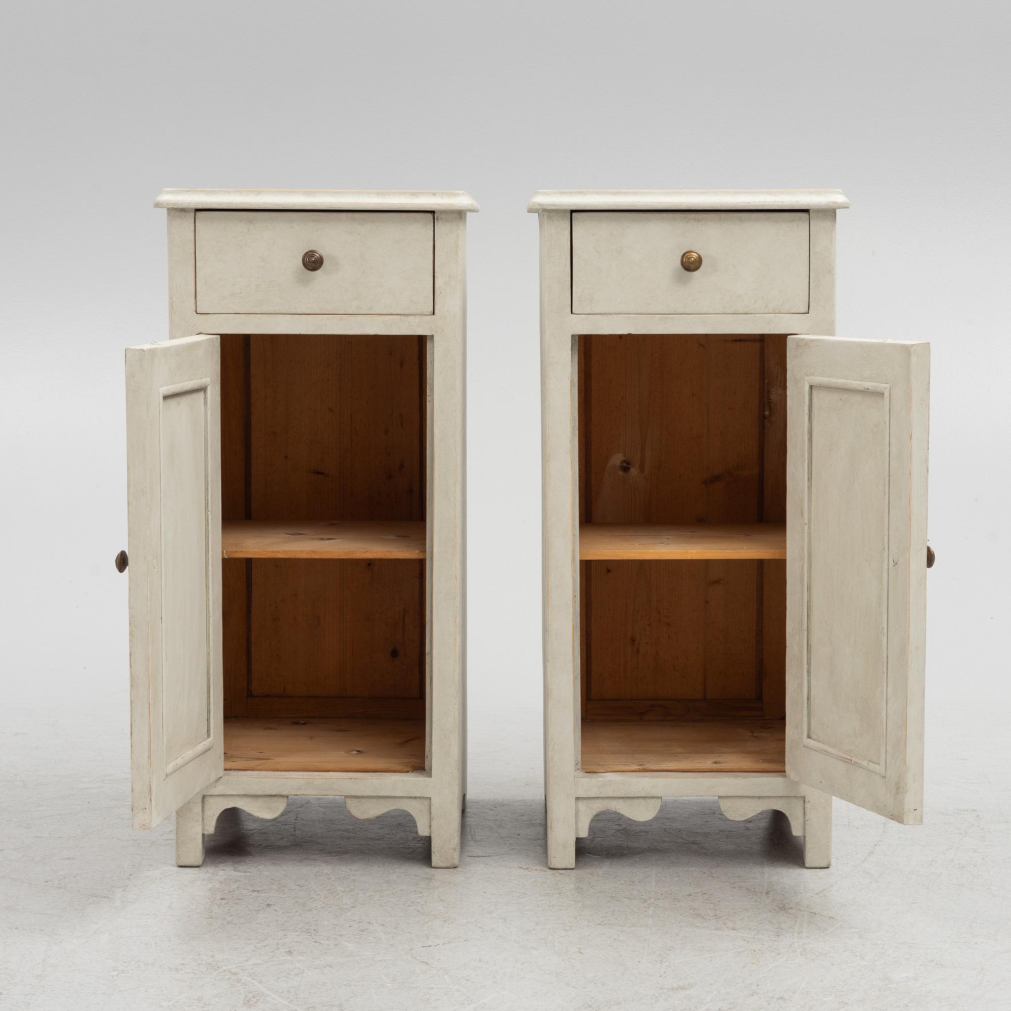 Bedside tables, a pair, 20th century.