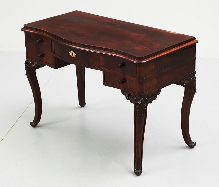 DAMSKRIVBORD/TOILETTEBORD, nyrokoko, 1800-talets andra hälft.