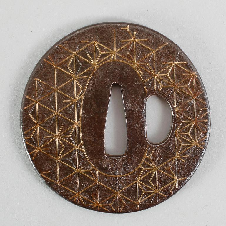 TSUBA, järn, Japan, Umetada, 1600-/1700-tal.