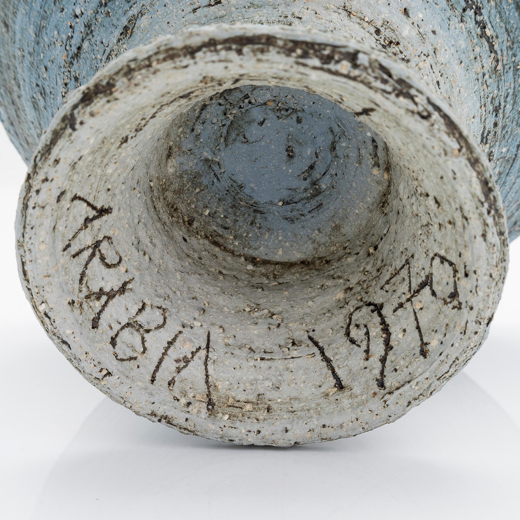 Raija Tuumi, a chamotte stoneware footed bowl, monogram signed RT, ARABIA 1970.