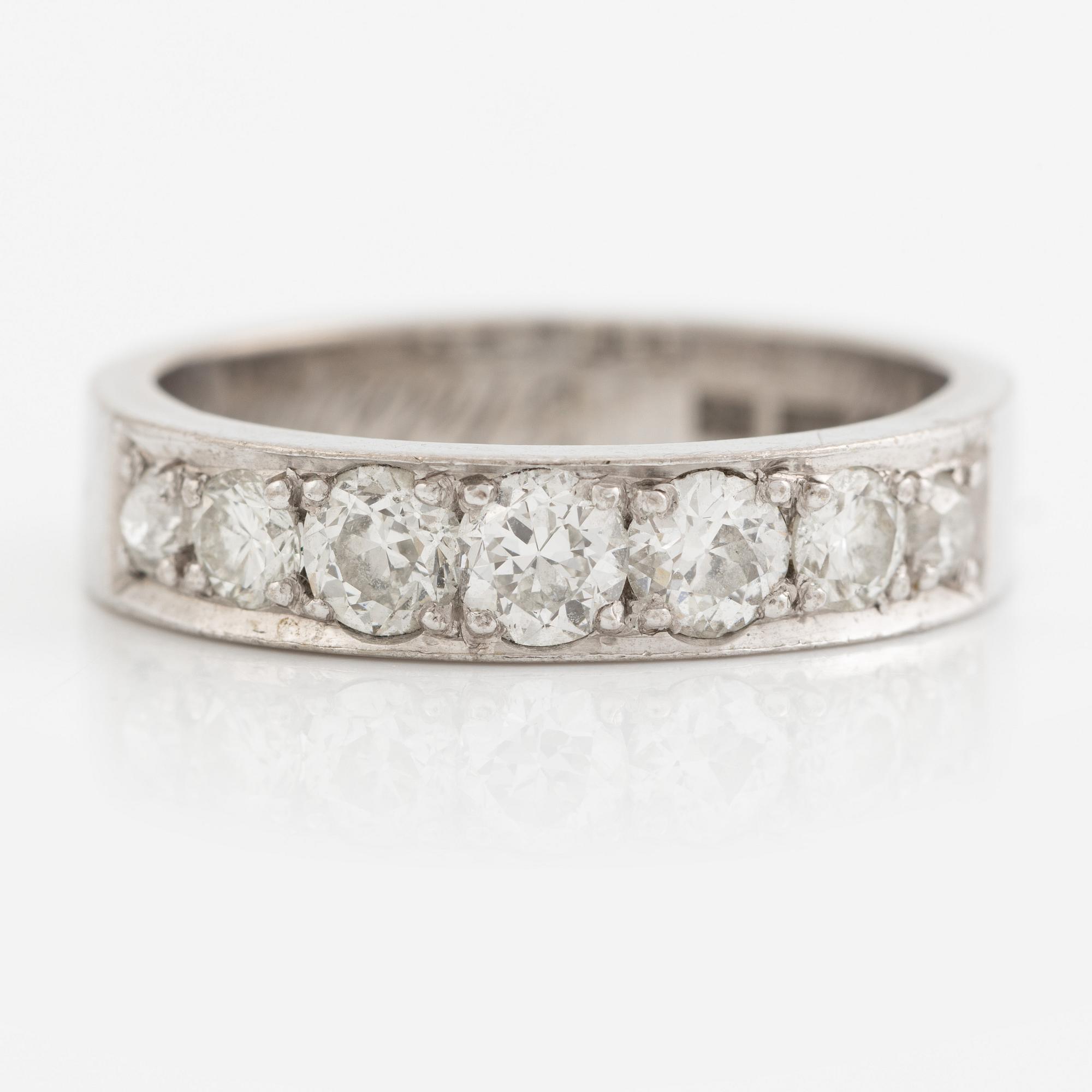 Ring, eternity ring, 18K white gold set with brilliant-cut diamonds.