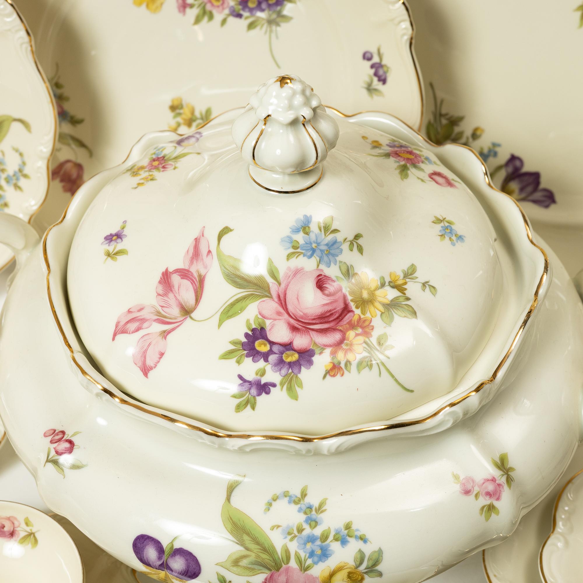 A 96-piece dinner, coffe and tea porcelain service, "Pompadour", Rosenthal, Germany.
