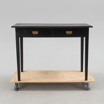 An early 1900s table.