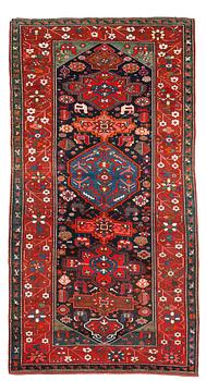 1210. SEMI-ANTIQUE KARABAGH. 319,5 x 168,5 cm.