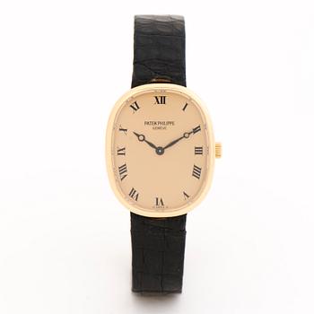 PATEK PHILIPPE, Golden Ellipse, wristwatch, 28 x 22 mm.
