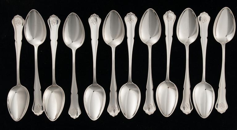 BESTICK, 80 delar, silver, "Chippendale", Kultakeskus, Tavastehus, 1950-tal. Totalvikt utan knivar ca 1963 g.