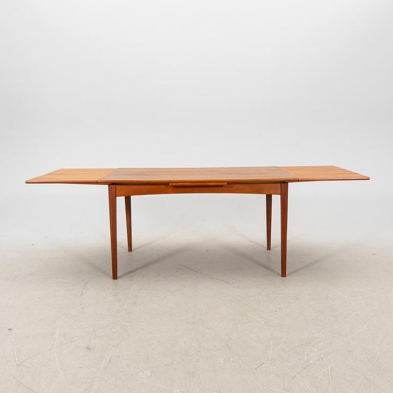 Matbord, 1900-talets mitt.