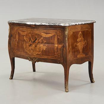 A Louis XV 18th century commode in the manner of Jacques Bircklé, master in Paris 1764.