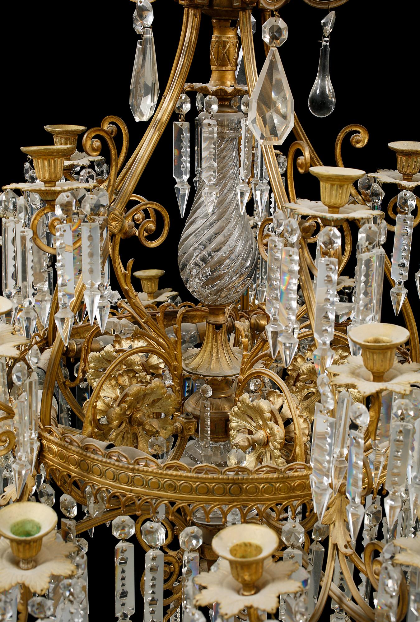 LJUSKRONA, 1800-talets andra hälft. Höjd ca 120 cm.