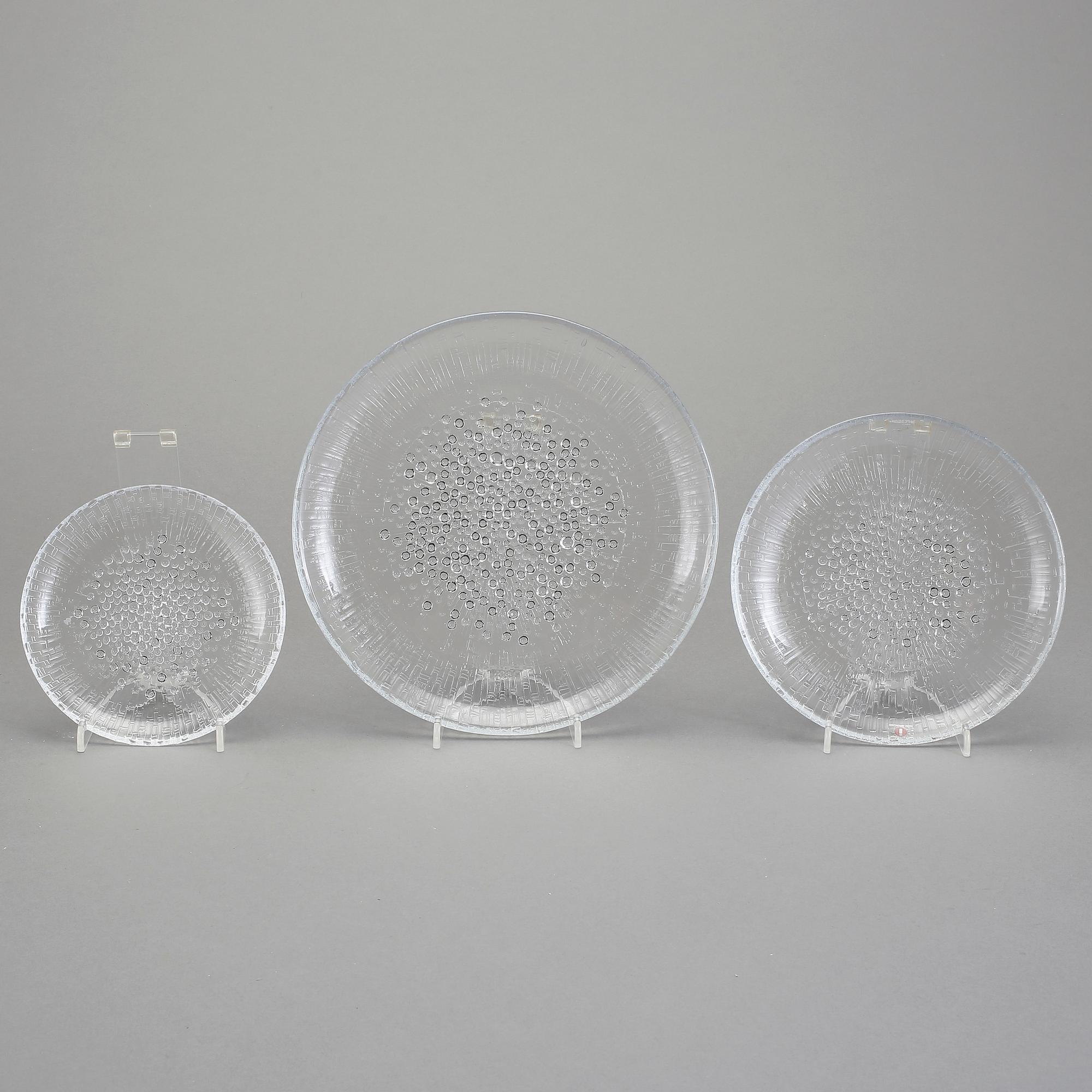 SERVISDELAR, 50 stycken, glas, "Ultima Thule", Tapio Wirkkala, Iittala, Finland, formgiven 1968.