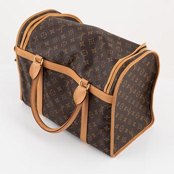 Louis Vuitton, a monogram canvas 'Sac Chien 40' dog bag, 2019.