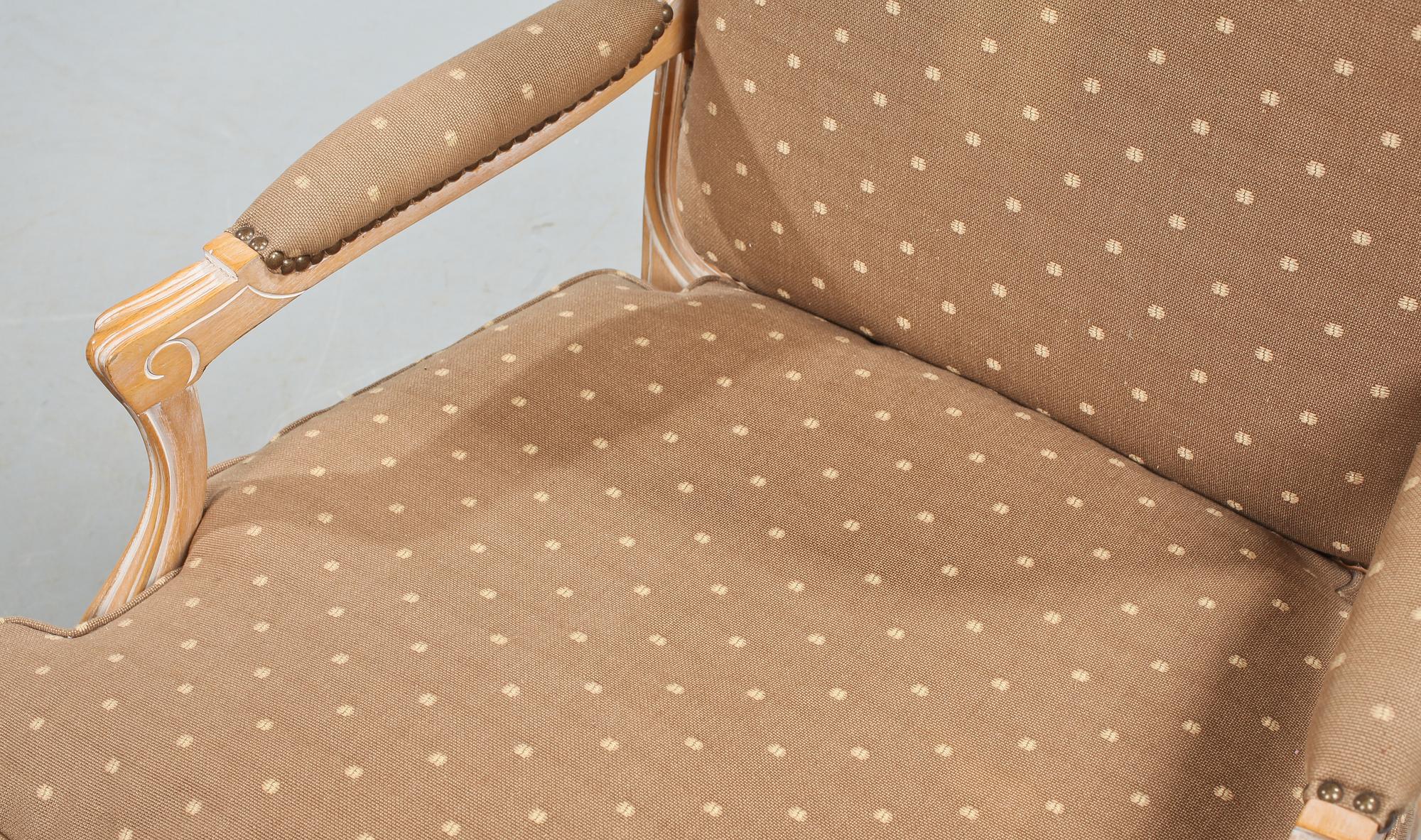 FÅTÖLJER, ett par, rokokostil, 2000-tal.