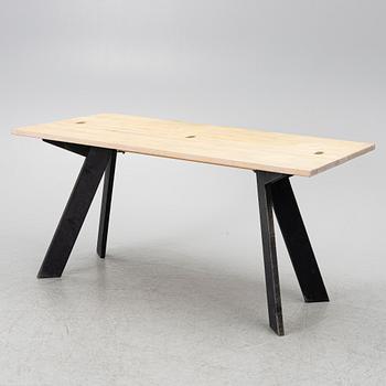Börge Lindau, a 'Simsalabim' table, Blå Station, 1990s.