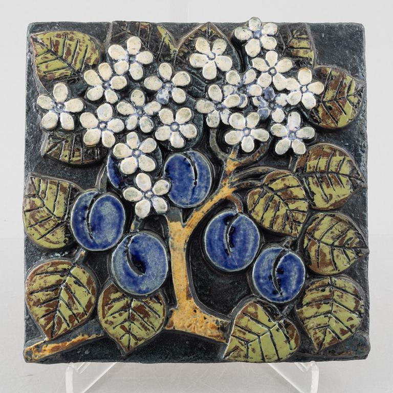 Lisa Larson, väggreliefer, 3 st, stengods, Gustavsberg.