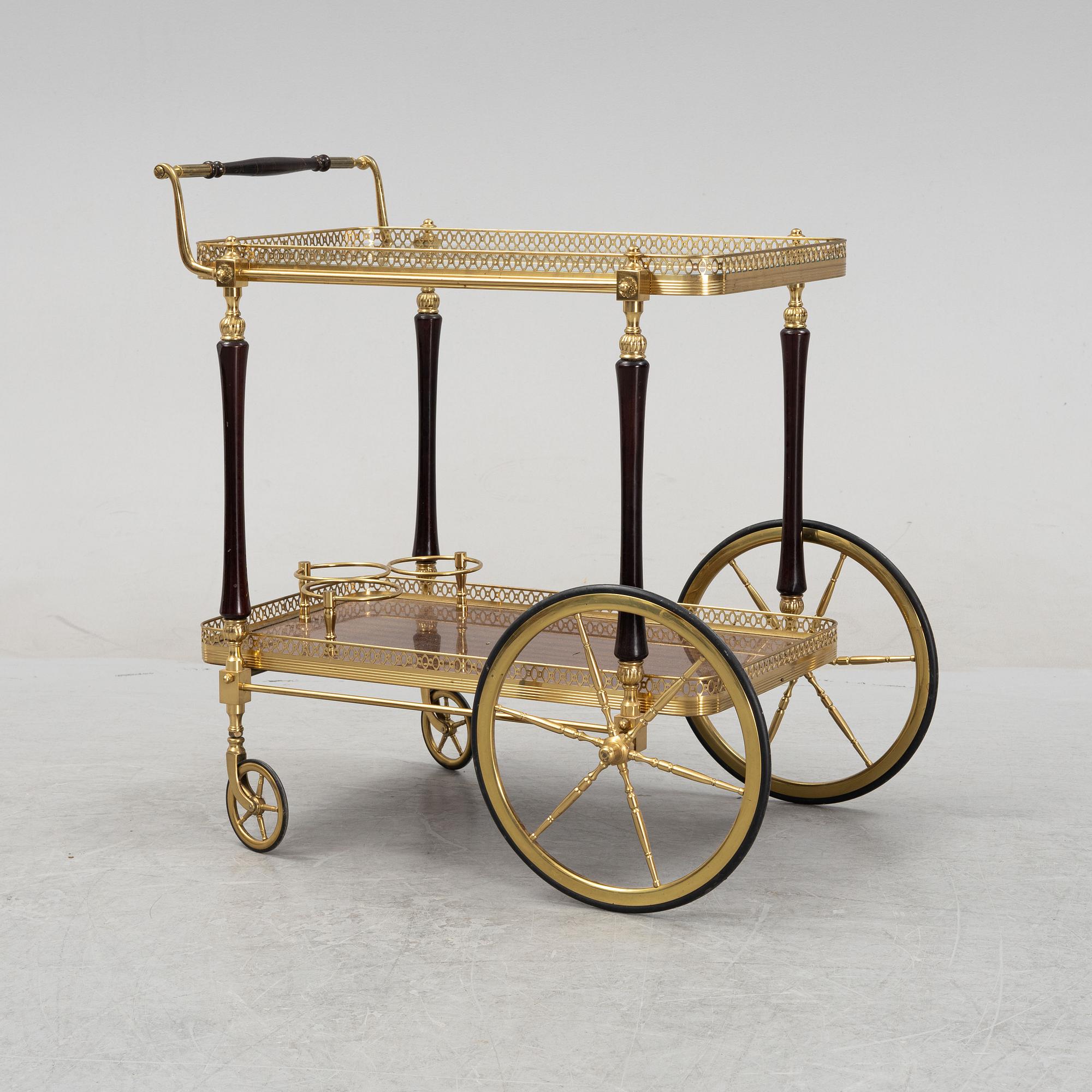 A brass and mahogany veneered drink's trolley, second half of the 20th Century.