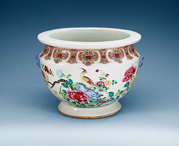 1441. A large famille rose basin, Qing dynasty, Qianlong (1736-95).