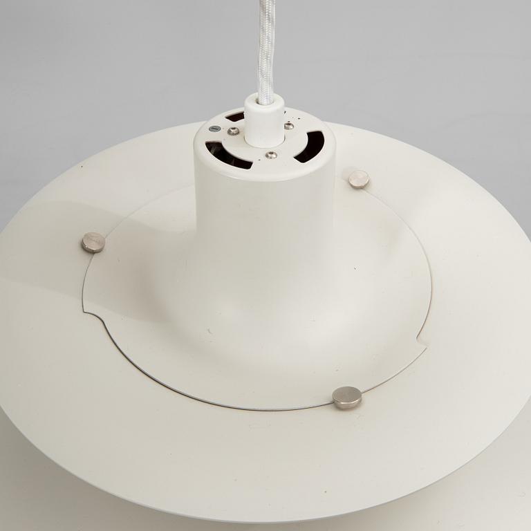 Poul Henningsen, taklampor ett par "PH-5", Louis Poulsen Danmark.