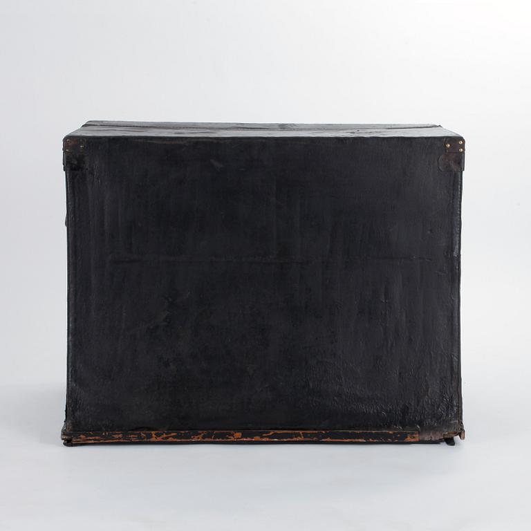 Louis Vuitton, LOUIS VUITTON, trunk for car, early 20th century.