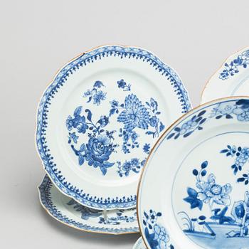 10 porcelain chinese 18th century dishes.