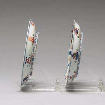 A pair of dishes, Ming dynasty with Wanli mark and of the period (1572-1619).