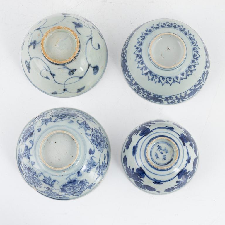 Four blue and white porcelain bowls, Ming dynasty (1368-1644).