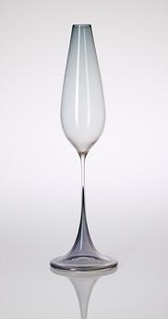 A Nils Landberg grey glass goblet, Orrefors.